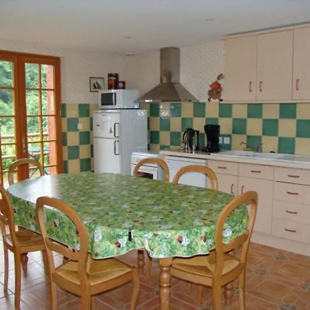 Provencale Avec Salle De Bain Privee Et Parking - Fr-1-585-109 Bed & Breakfast Futeau