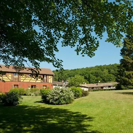 Provencale Avec Salle De Bain Privee Et Parking - Fr-1-585-109 Futeau